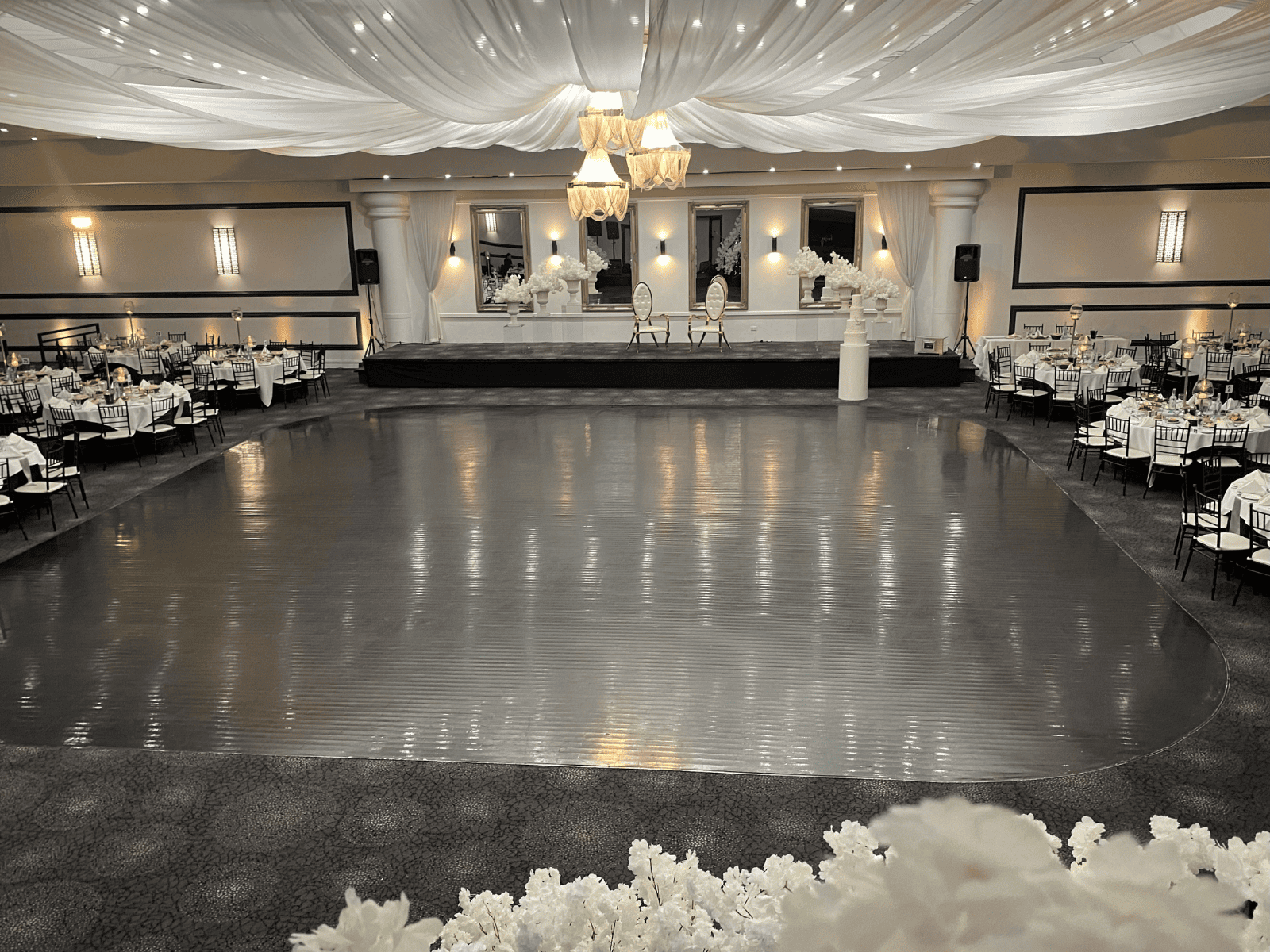 Large Weddings1600by1200img1 Grand Star